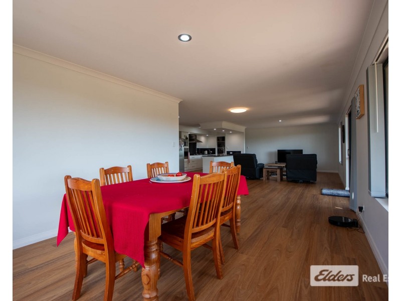 75 Woodward Heights, Hay WA 6333