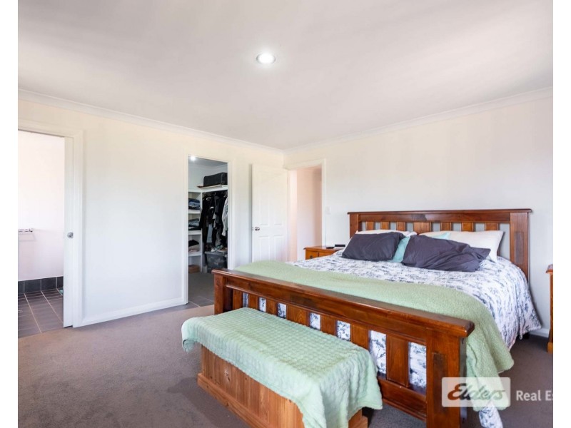 75 Woodward Heights, Hay WA 6333