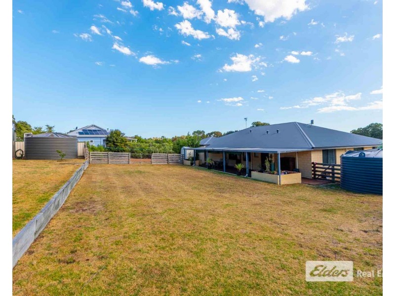 75 Woodward Heights, Hay WA 6333