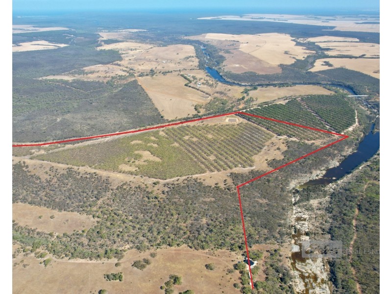 1893 South Coast Highway, Boxwood Hill WA 6338