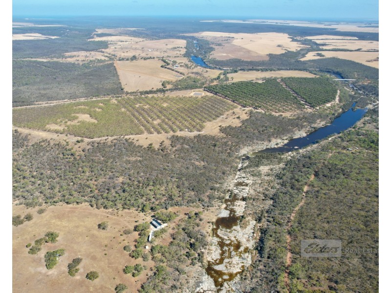 1893 South Coast Highway, Boxwood Hill WA 6338