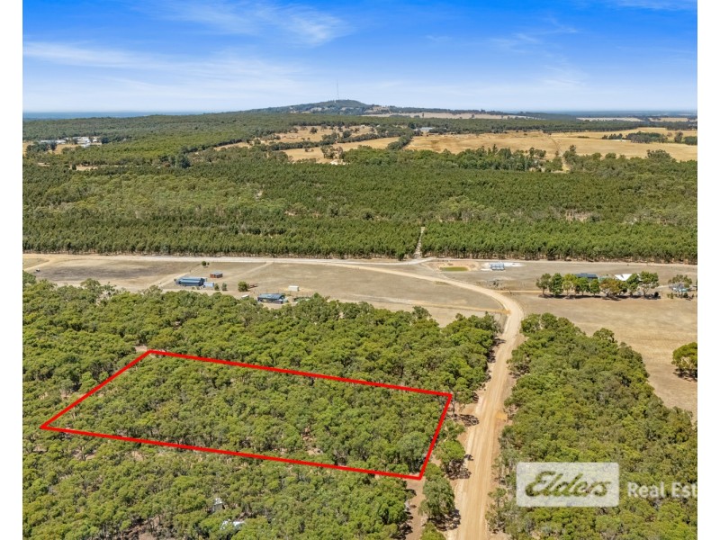 8 Northey Retreat, Mount Barker WA 6324