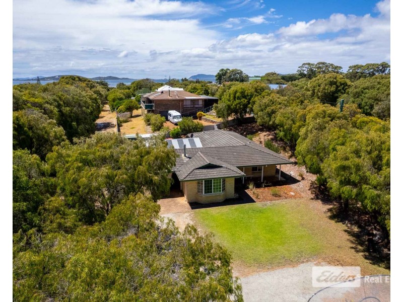 129 Bay View Drive, Little Grove WA 6330