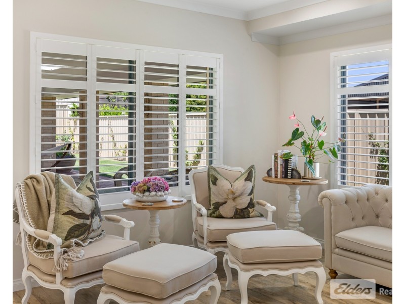 8 Grandis Way, Yakamia WA 6330