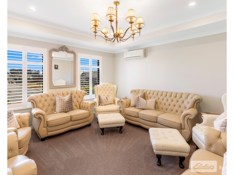 8 Grandis Way, Yakamia WA 6330