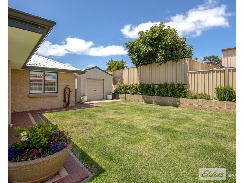 8 Grandis Way, Yakamia WA 6330