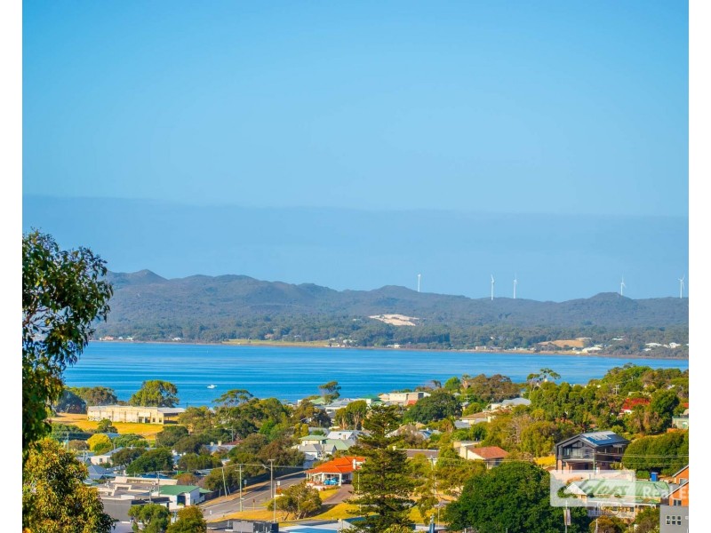 7 Hanover Place, Mount Clarence WA 6330