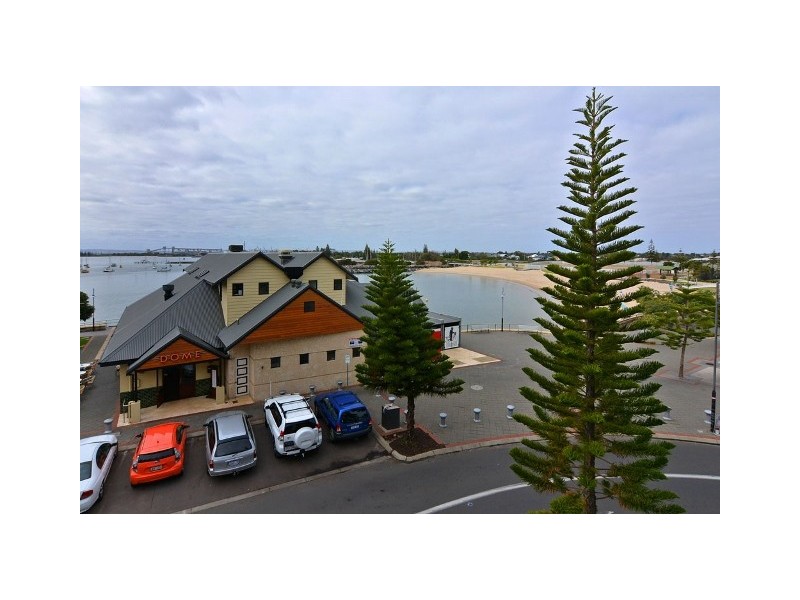 25/23 Casuarina Drive, Bunbury WA 6230