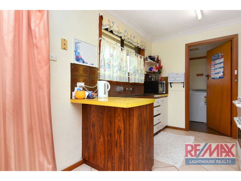 40 Jacaranda Crescent, Withers WA 6230