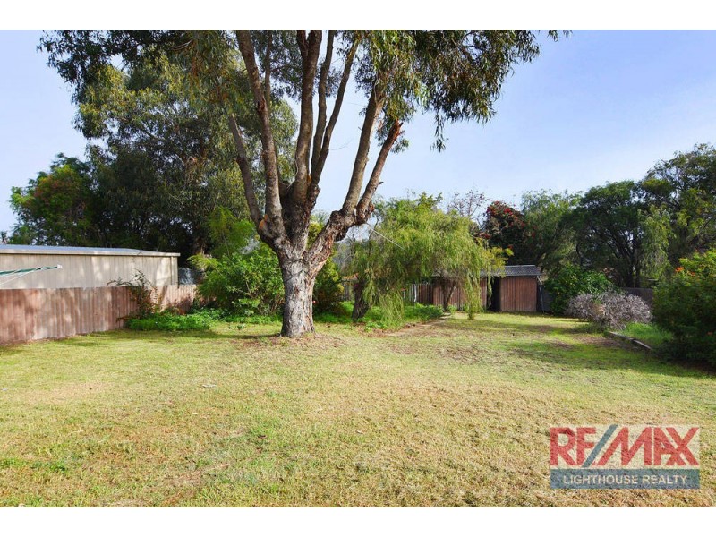 40 Jacaranda Crescent, Withers WA 6230