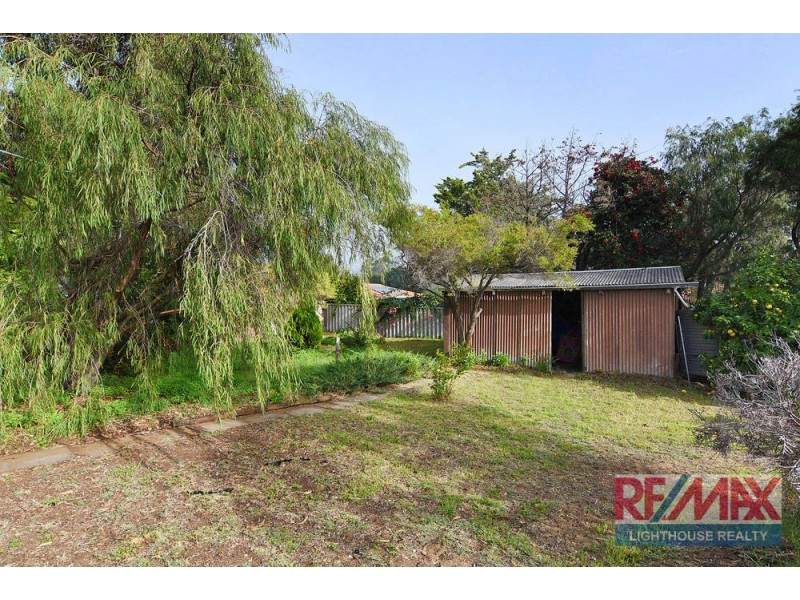 40 Jacaranda Crescent, Withers WA 6230