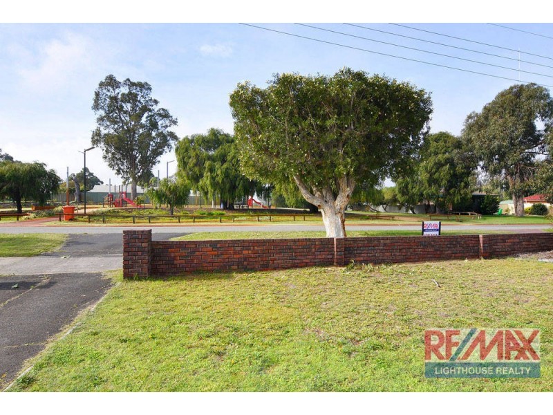 40 Jacaranda Crescent, Withers WA 6230