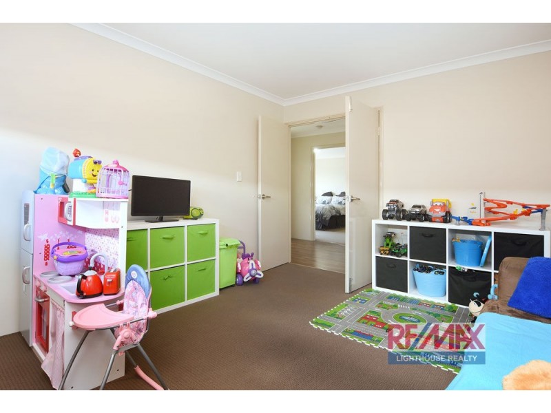 4 Oldfield Street, Millbridge WA 6232