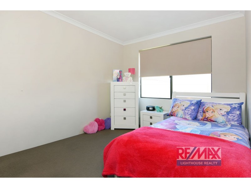 4 Oldfield Street, Millbridge WA 6232