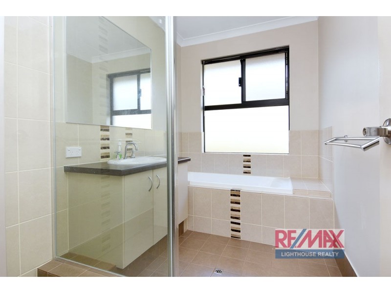 4 Oldfield Street, Millbridge WA 6232