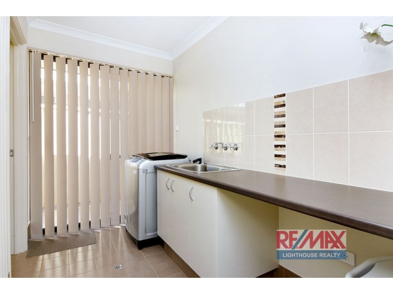 4 Oldfield Street, Millbridge WA 6232