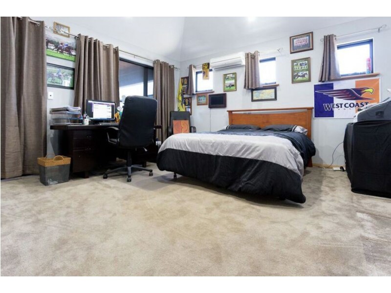 9 Portofino Crescent, Pelican Point WA 6230