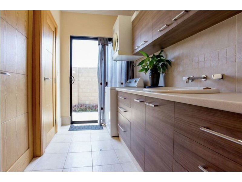 9 Portofino Crescent, Pelican Point WA 6230