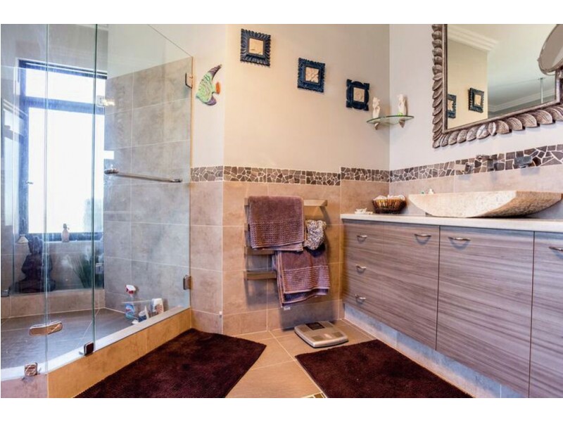 9 Portofino Crescent, Pelican Point WA 6230