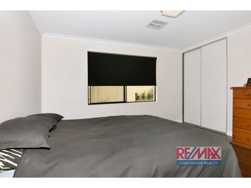 10 Peninsula Lakes Drive, Eaton WA 6232