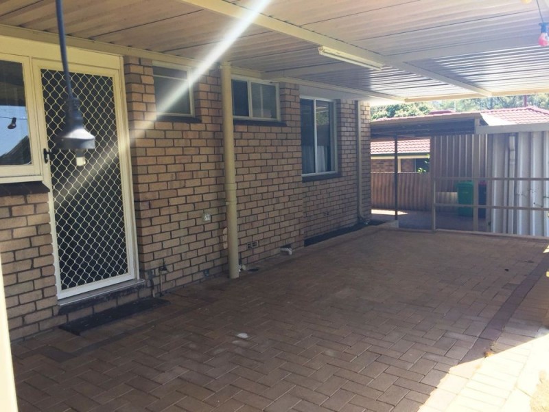 8 Roscommon Place, Withers WA 6230