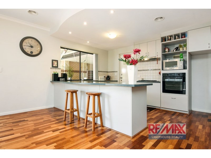 36 Possum Way, College Grove WA 6230