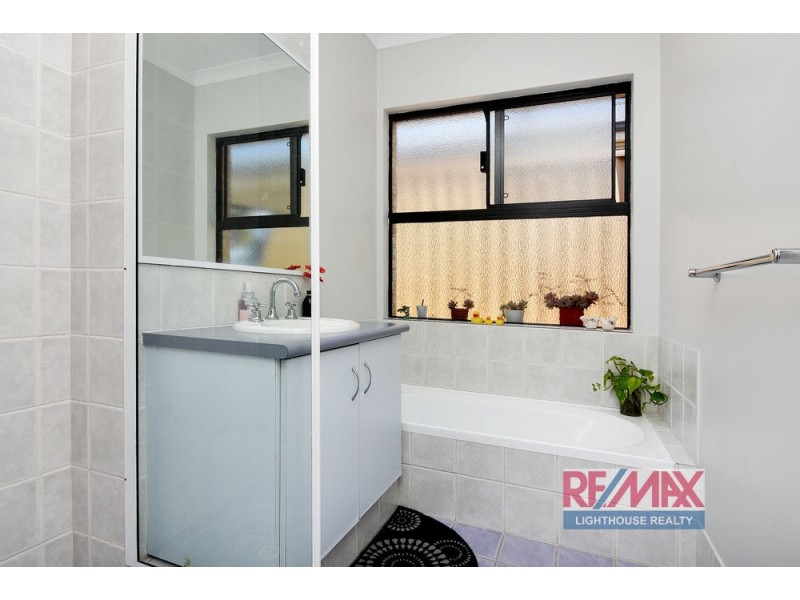 36 Possum Way, College Grove WA 6230