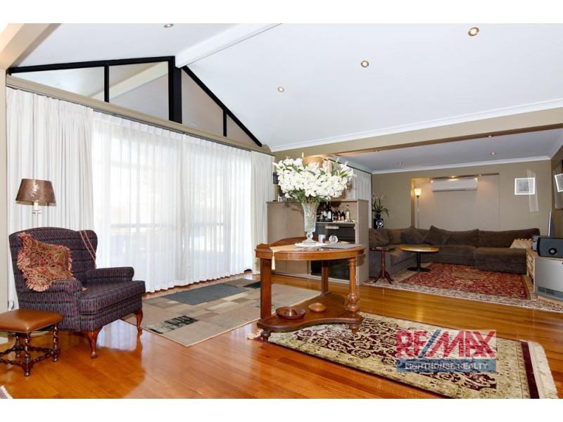 19 The Boulevard, Australind WA 6233