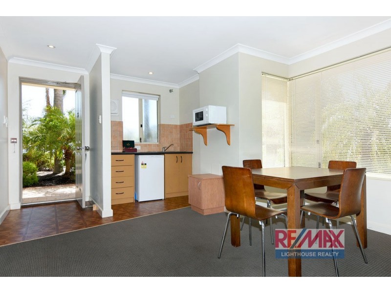 30/105 Old Coast Road, Pelican Point WA 6230