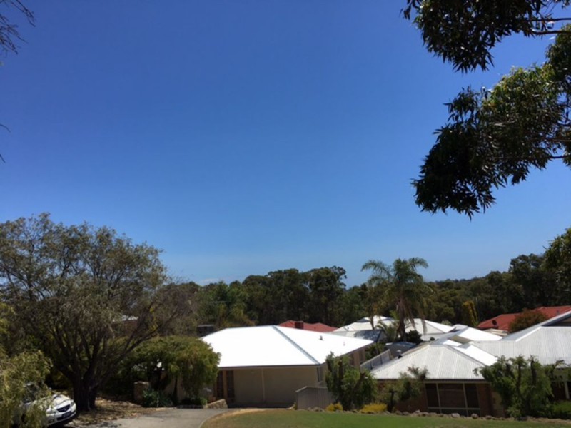 1A Regents Place, College Grove WA 6230