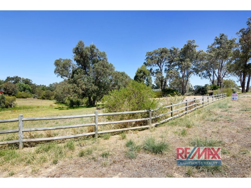 7 Craigie Drive, Roelands WA 6226