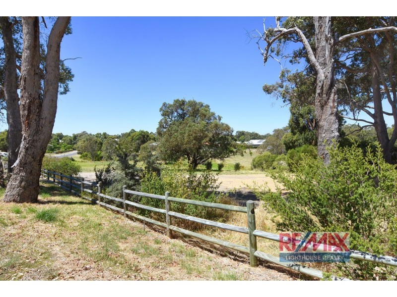 7 Craigie Drive, Roelands WA 6226