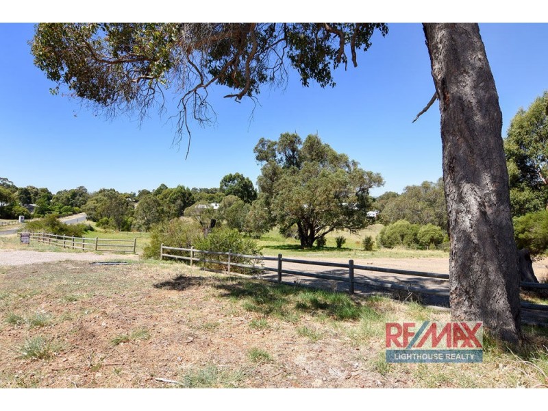 7 Craigie Drive, Roelands WA 6226