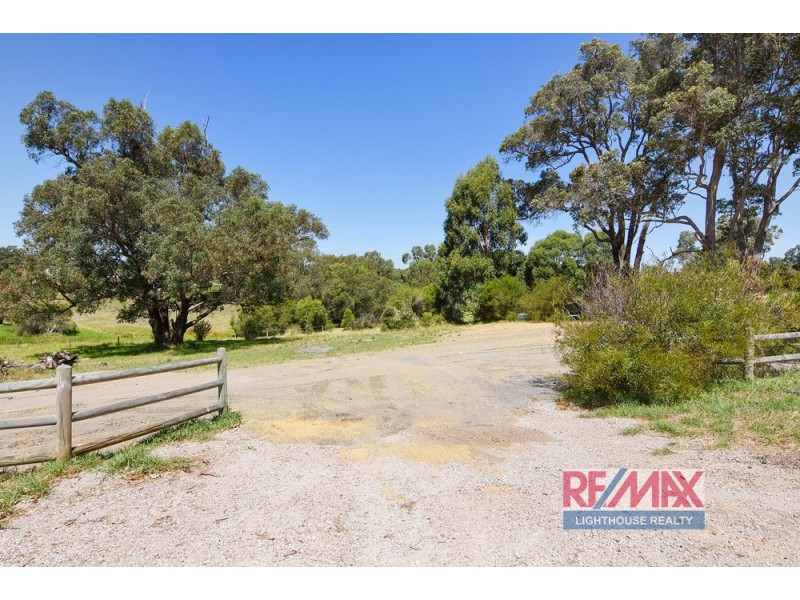 7 Craigie Drive, Roelands WA 6226