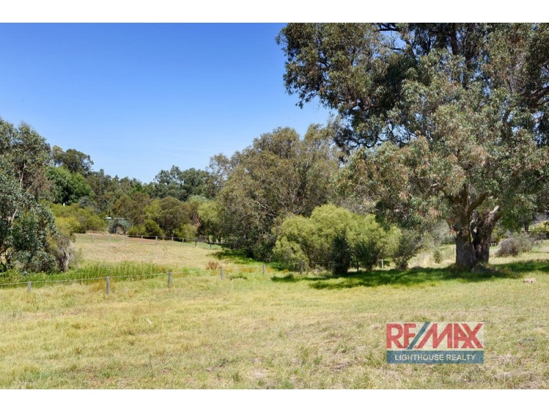 7 Craigie Drive, Roelands WA 6226