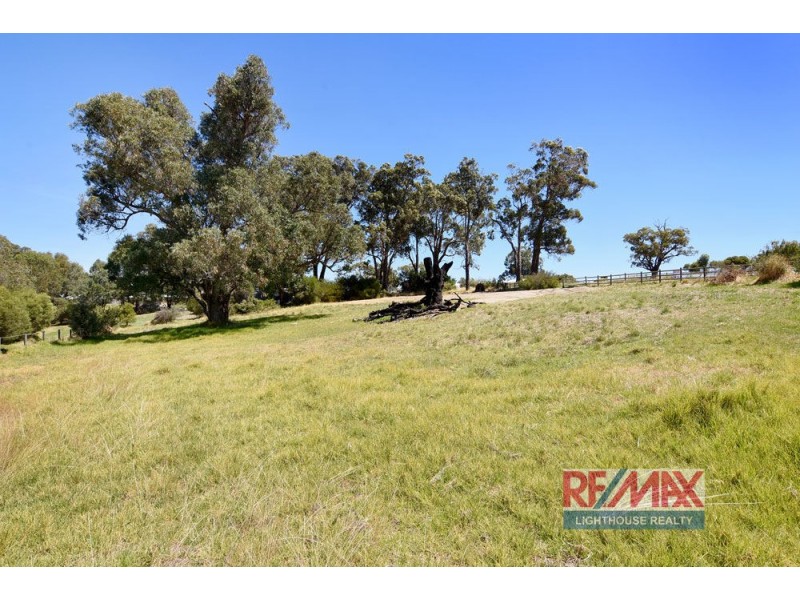 7 Craigie Drive, Roelands WA 6226