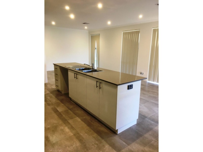 36 Barker Boulevard, Glen Iris WA 6230