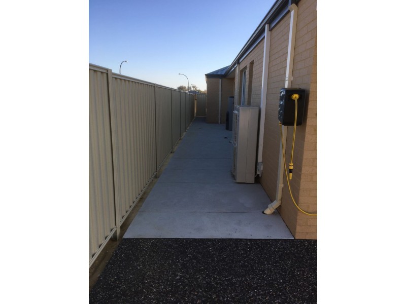 36 Barker Boulevard, Glen Iris WA 6230