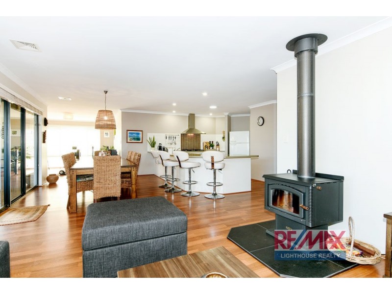 12 Hawley Parkway, Capel WA 6271