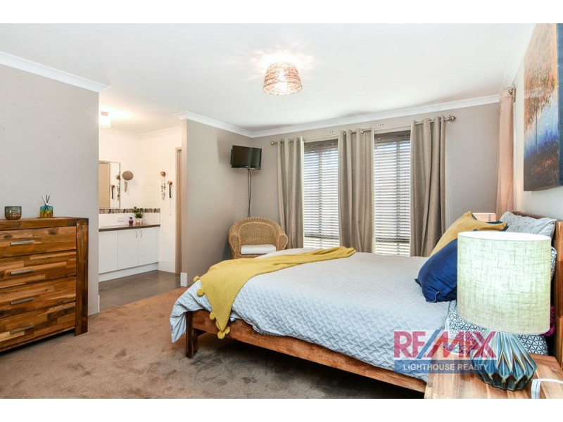 12 Hawley Parkway, Capel WA 6271