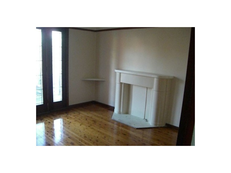 161 Old Kent Rd, Greenacre NSW 2190