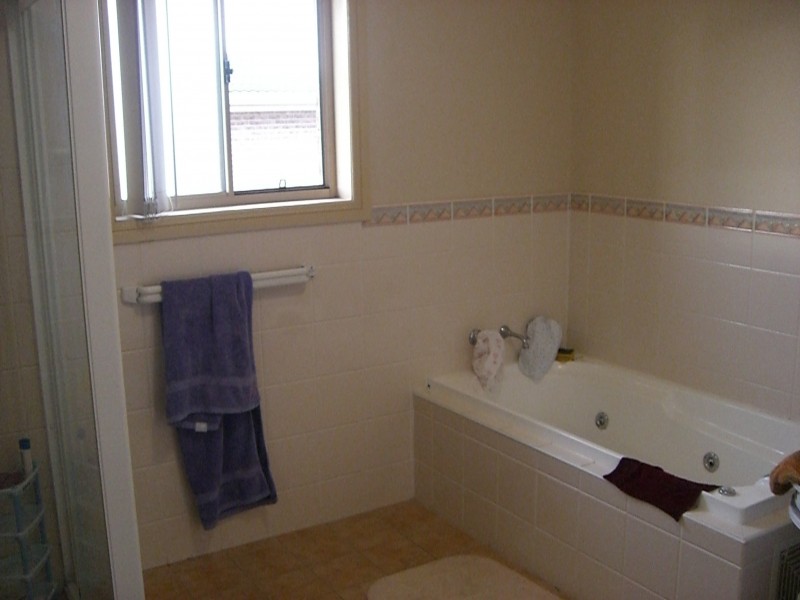 3/43 Araluen Ave, Moorebank NSW 2170