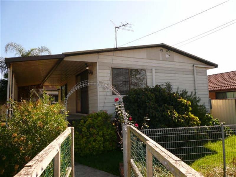 40 Stuart St, Granville NSW 2142