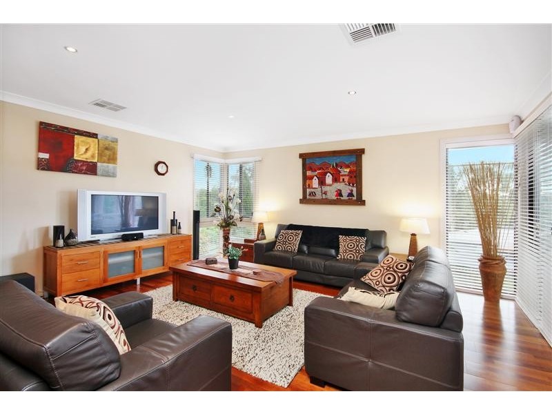 8 Oatley Place, Padstow Heights NSW 2211