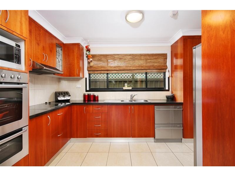 8 Oatley Place, Padstow Heights NSW 2211