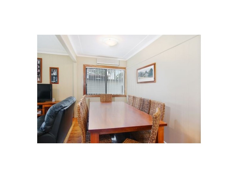 6 Tallawarra Ave, Padstow NSW 2211