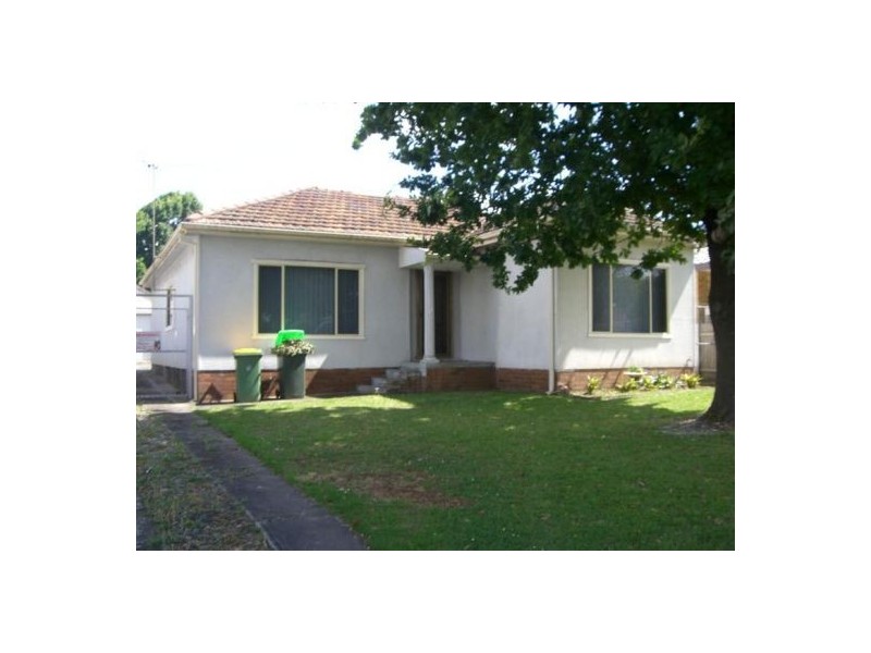 43 Glenview Ave, Revesby NSW 2212