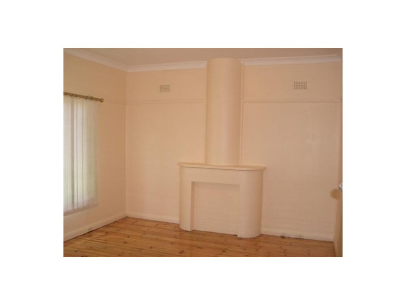 43 Glenview Ave, Revesby NSW 2212