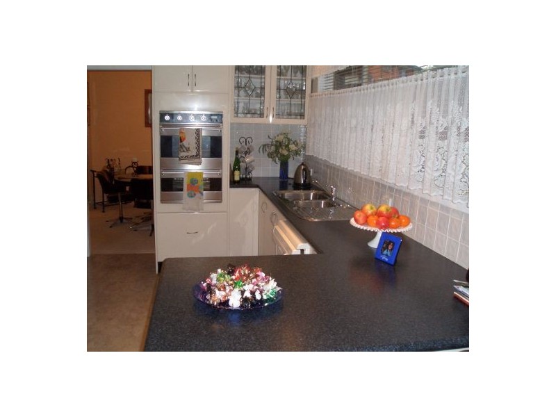 2 Dell Place, Georges Hall NSW 2198