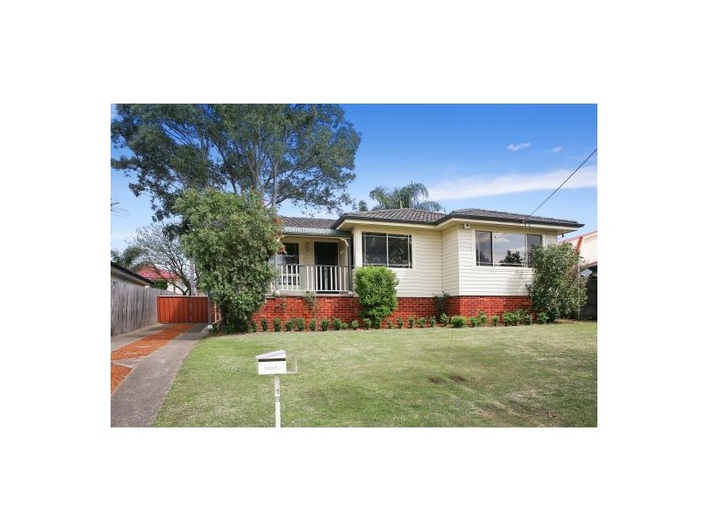 18 Dernancourt Pde, Milperra NSW 2214